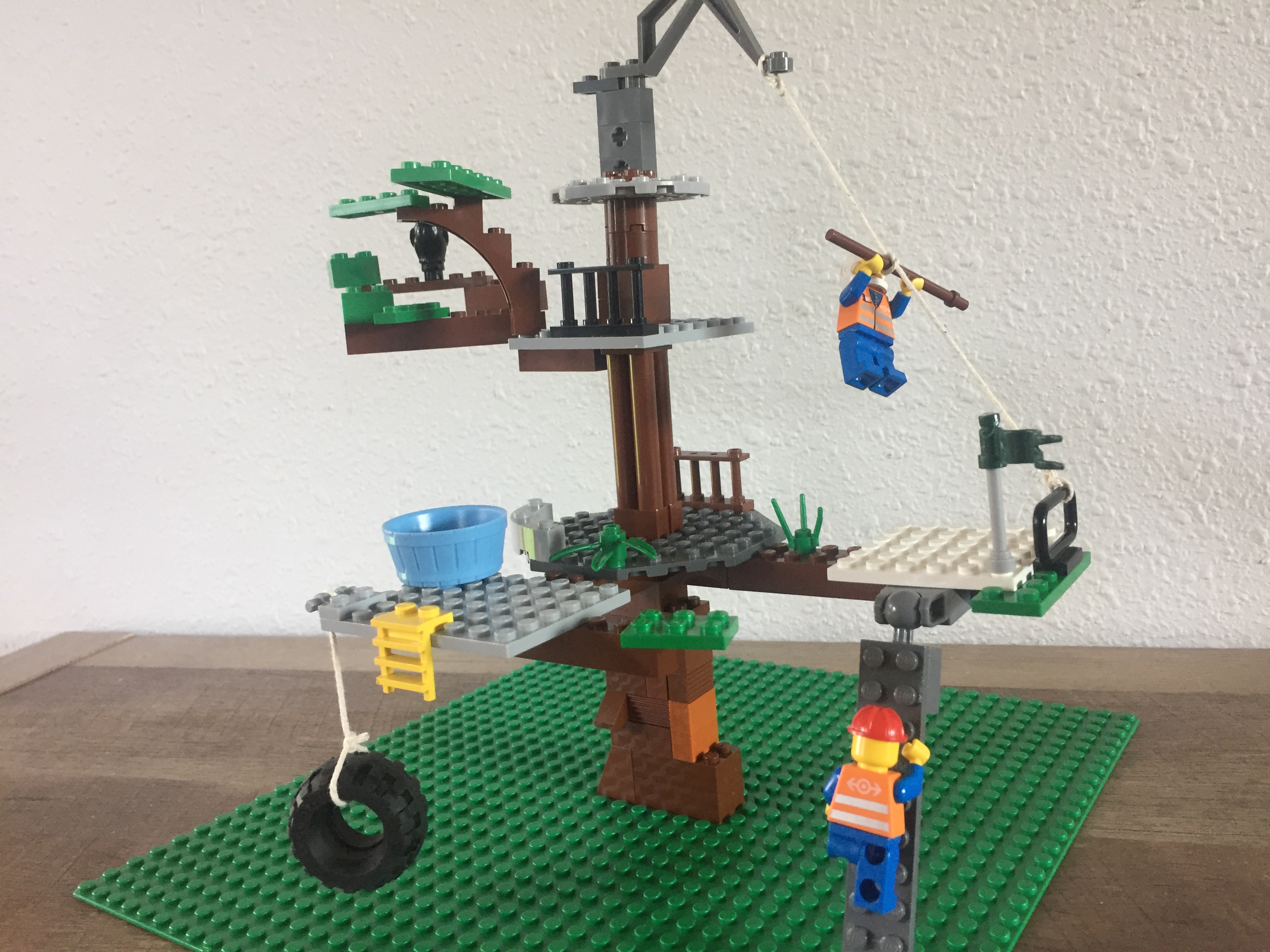 Lego Tree Fort 3
